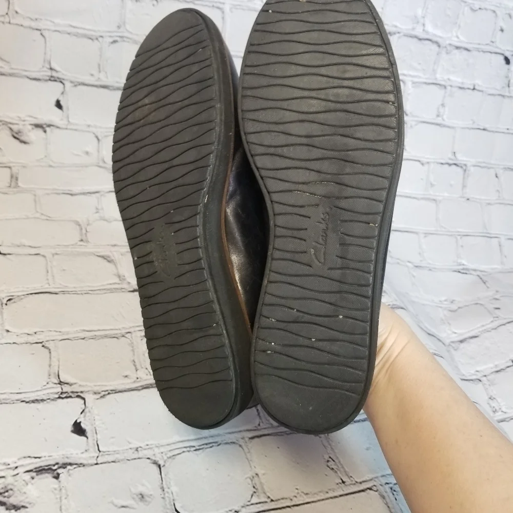 Clarks Glick Avalee black spotted loafers